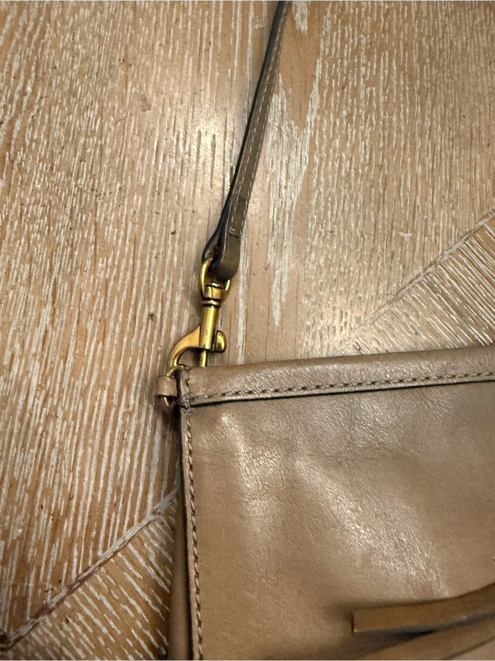 FRYE Women's Metallic Taupe Crossbody Bag - Sleek Everyday Carry - Picture 7 of 11